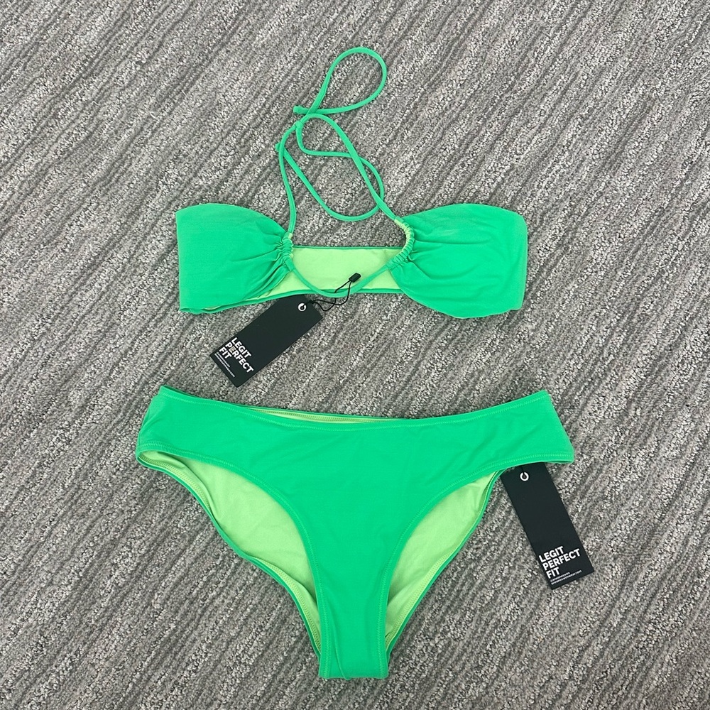 One one swim bikini set
